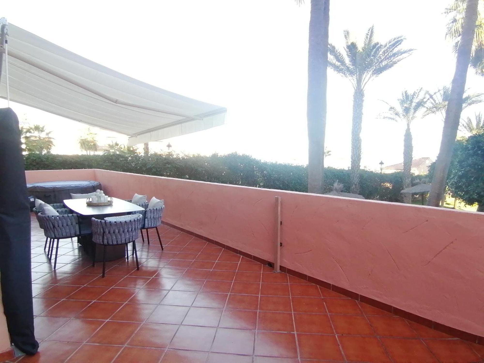 Cn-340 Suites Estepona Habitación foto