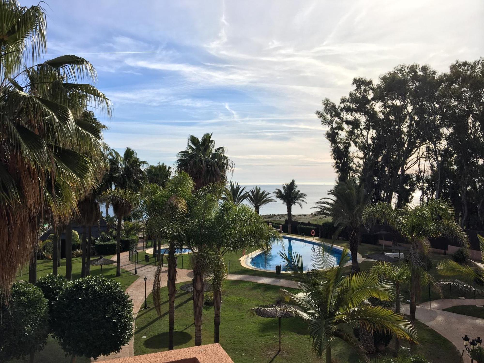 Cn-340 Suites Estepona Habitación foto