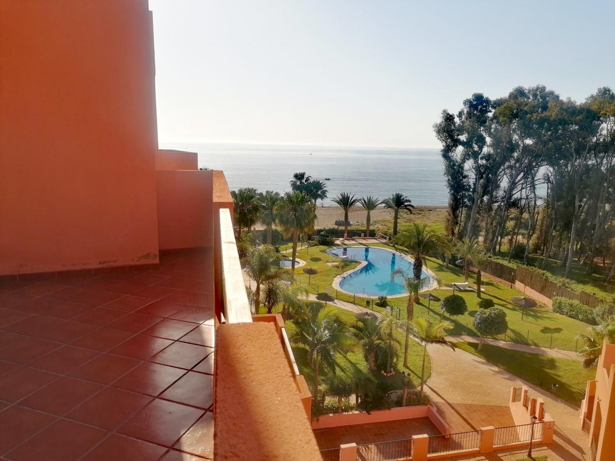 Cn-340 Suites Estepona Habitación foto